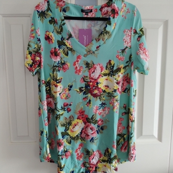 Amazon Tops - Amazon U.Vomade Green Floral Shirt Sleeve Tunic Top 1X